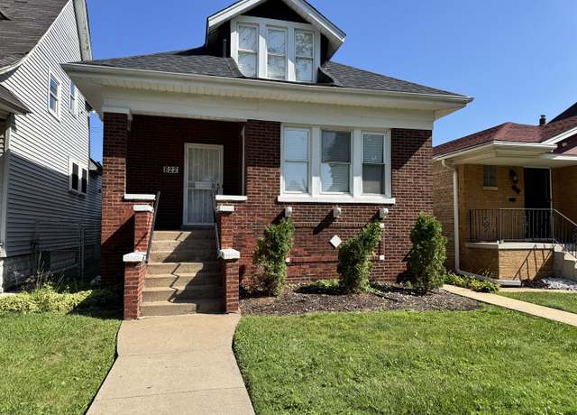 Property at 822 E 87th Pl, Chicago, IL 60619, 5 beds, 3 baths