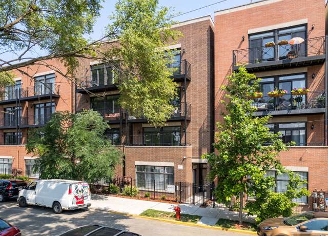 Property at 3130 W Walton St #2, Chicago, IL 60622, 3 beds, 2 baths