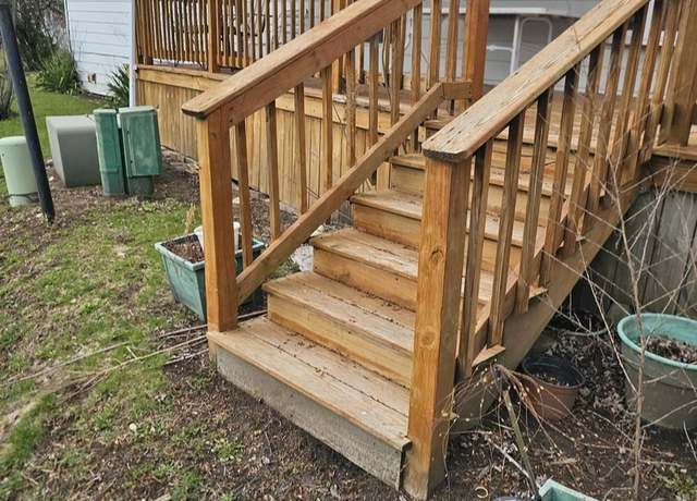 Property at 241 Little Peninsula Rd, Elgin, IL 60123, 2 beds, 2 baths