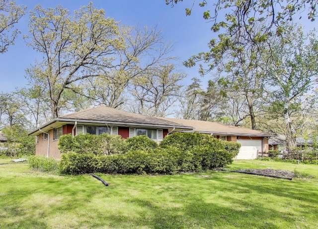 Property at 3N740 Oakleaf Dr, Bensenville, IL 60106, 3 beds, 1.5 baths