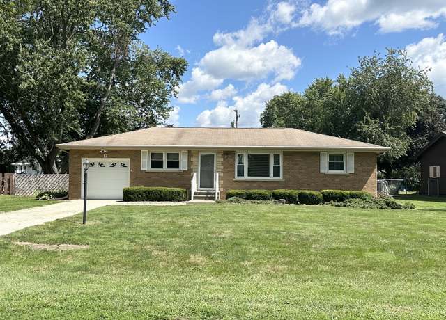 Property at 12 Baker St, Kankakee, IL 60901, 3 beds, 2 baths