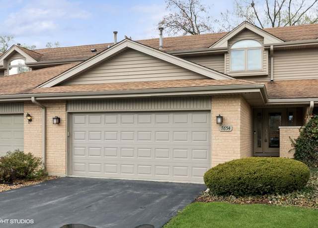 Property at 7654 W 158th Ct, Orland Park, IL 60462, 3 beds, 2.5 baths