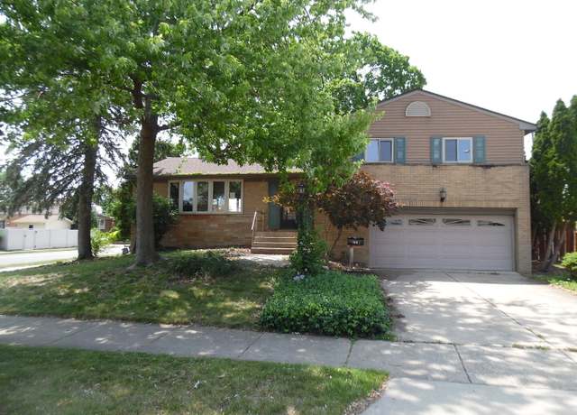 Property at 1616 N 12th Ave, Melrose Park, IL 60160, 3 beds, 2.5 baths
