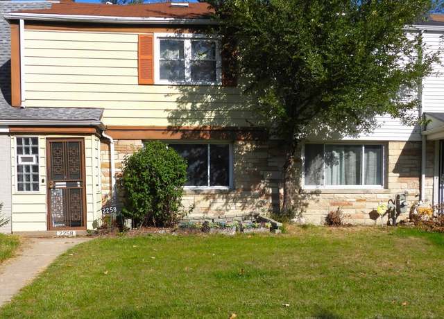 Property at 2258 E 96th St, Chicago, IL 60617, 2 beds, 1 bath