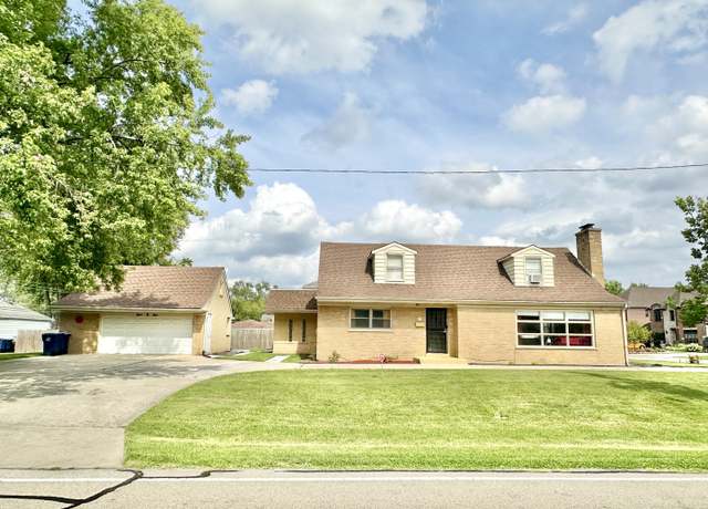 Property at 901 S Westgate Rd, Des Plaines, IL 60016, 4 beds, 2 baths
