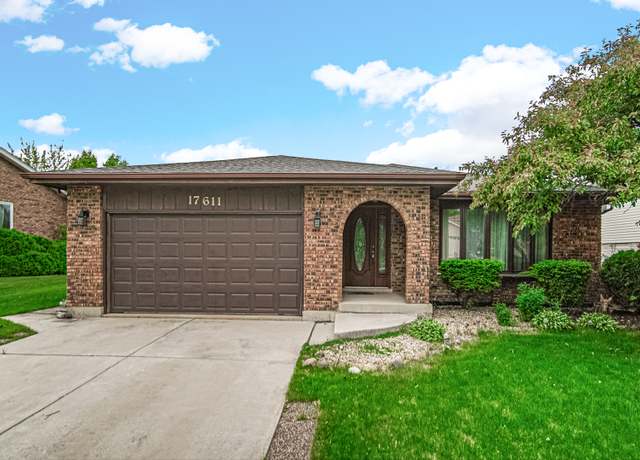 Property at 17611 Rosewood Ln, Tinley Park, IL 60487, 3 beds, 2 baths