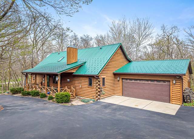 Property at 5848 Heatherwood Ln, Rockford, IL 61109, 3 beds, 3 baths