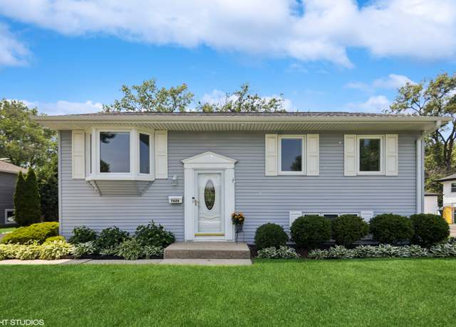 Property at 7626 Deerfield Ave, Woodridge, IL 60517, 4 beds, 2 baths