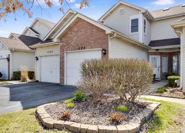 Property at 1529 Darien Lake Dr, Darien, IL 60561, 2 beds, 2.5 baths
