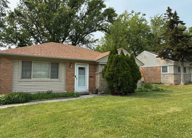 Property at 314 Meota St, Park Forest, IL 60466, 2 beds, 1 bath