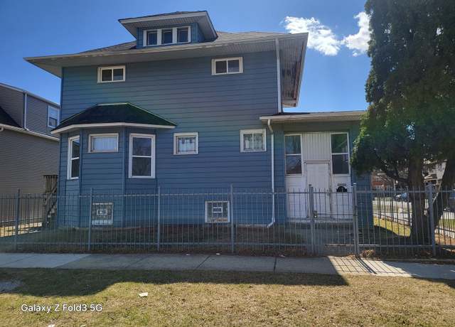 Property at 923 N Pine Ave, Chicago, IL 60651, 3 beds, 2.5 baths
