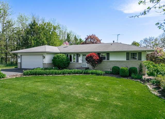 Property at 8235 Belvidere Rd, Caledonia, IL 61011, 3 beds, 1.5 baths