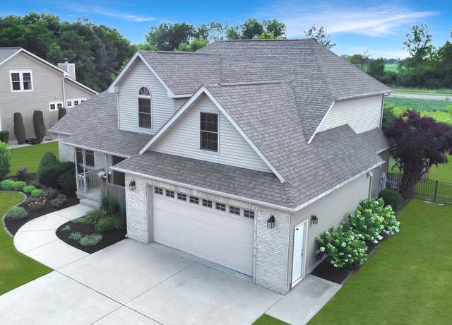 Property at 1913 Parkhill Ln, Ottawa, IL 61350, 4 beds, 2.5 baths