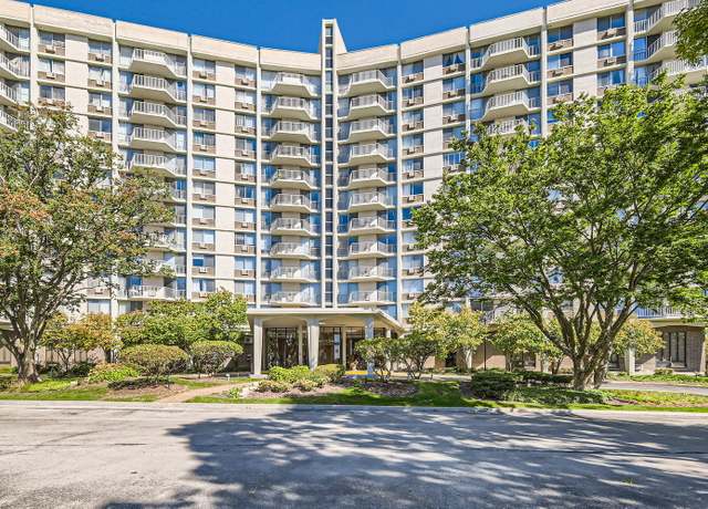 Property at 20 N Tower Rd Unit 12M, Oak Brook, IL 60523, 2 beds, 2 baths