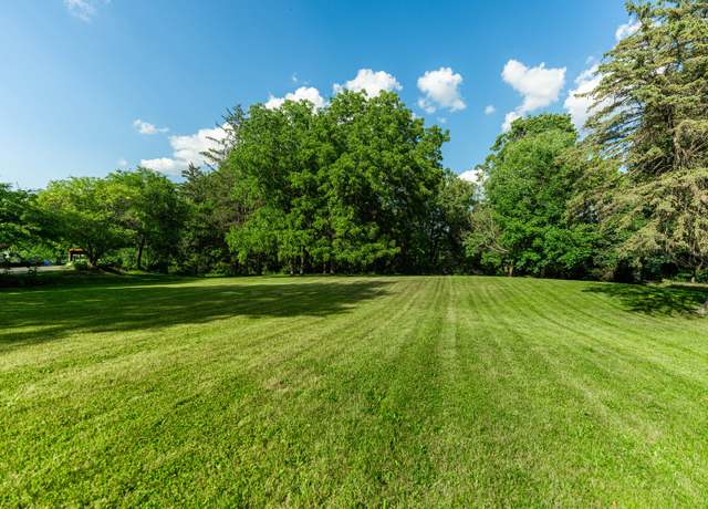 Property at 36W172 Silver Glen Ct, St. Charles, IL 60175