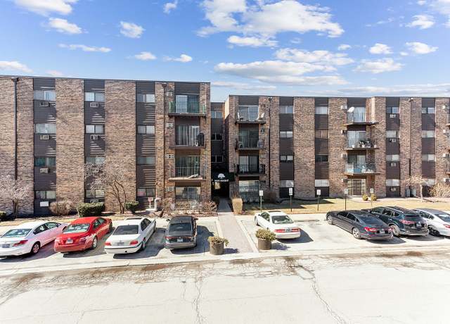 Property at 8905 Knight Ave #218, Des Plaines, IL 60016, 2 beds, 2 baths