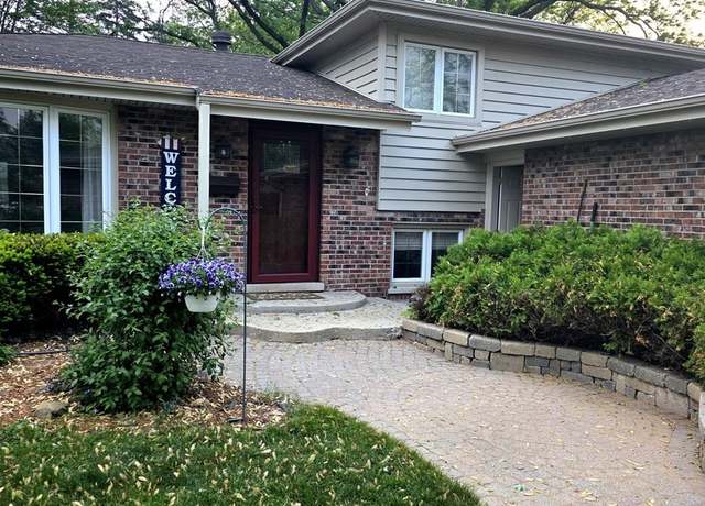 Property at 7930 Grant St, Darien, IL 60561, 4 beds, 2 baths