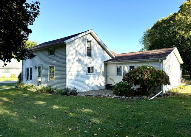 Property at 301 E Market St, Hennepin, IL 61327, 3 beds, 2 baths