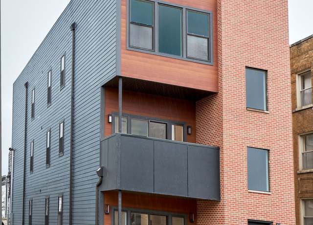 Property at 4329 S Oakenwald Ave, Chicago, IL 60653, 9 beds, 7.5 baths