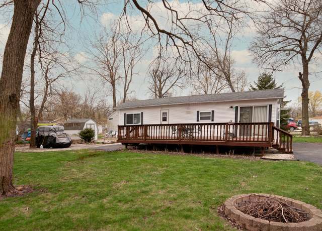 Property at 8 Bluegill Cir, Wilmington, IL 60481, 1 bed, 1 bath