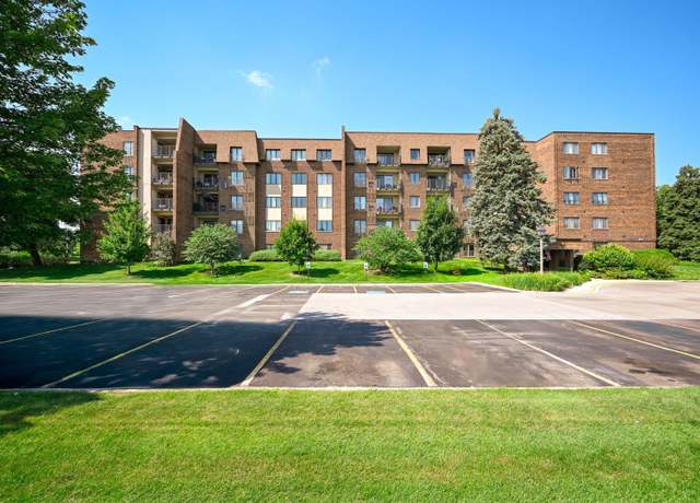 Property at 453 Raintree Dr Unit 5E, Glen Ellyn, IL 60137, 1 bed, 1 bath
