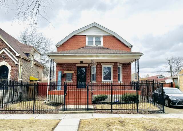 Property at 9944 S Green St, Chicago, IL 60643, 4 beds, 2.5 baths