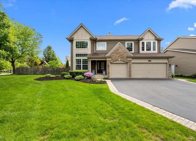 Property at 2953 Davenport Dr, West Chicago, IL 60185, 4 beds, 3.5 baths