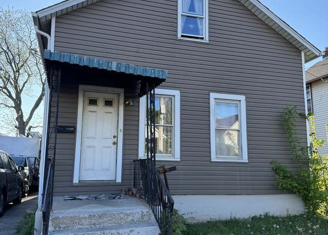 Property at 446 S Jackson St, Waukegan, IL 60085, 3 beds, 2 baths