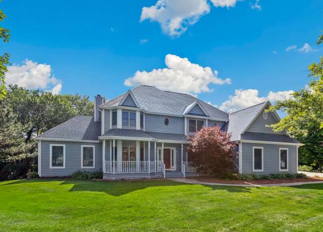 Property at 301 Fieldstone Ln, Dixon, IL 61021, 6 beds, 4.5 baths