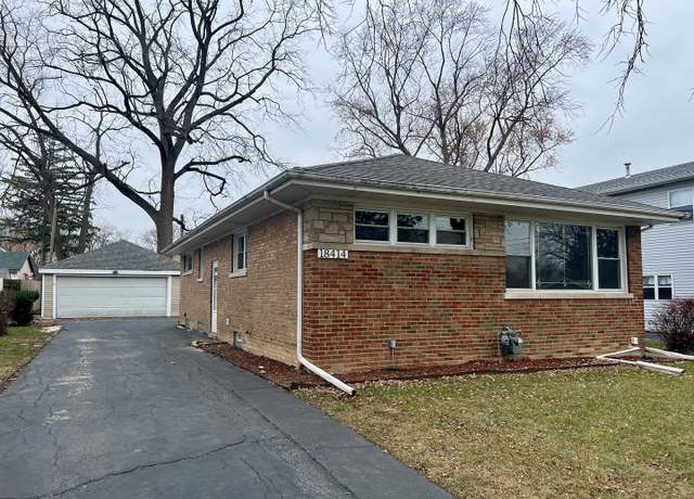 Property at 18414 Poplar Ave, Homewood, IL 60430, 3 beds, 2 baths