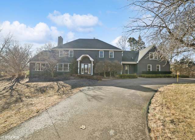 Property at 16 Country Oaks Ln, Barrington Hills, IL 60010, 4 beds, 4 baths