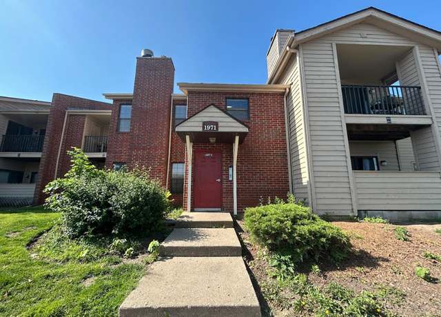 Property at 1971 N Hicks Rd #210, Palatine, IL 60074, 1 bed, 1 bath