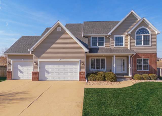 Property at 2602 Cadillac Rd, Bloomington, IL 61705, 5 beds, 4.5 baths