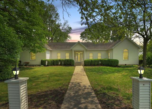 Property at 2445 E County Road 875 N, Newman, IL 61942, 3 beds, 3 baths