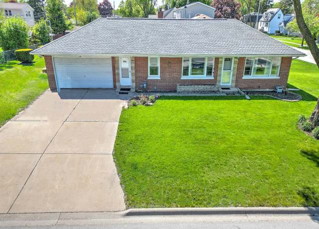 Property at 9702 Oak Park Ave, Chicago Ridge, IL 60415, 3 beds, 1 bath