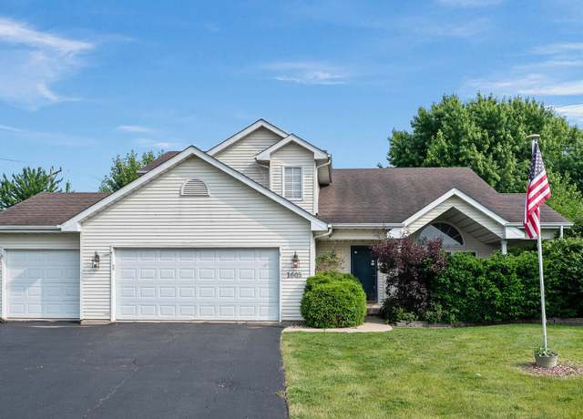 Property at 1605 Iles Ave, Belvidere, IL 61008, 4 beds, 3 baths