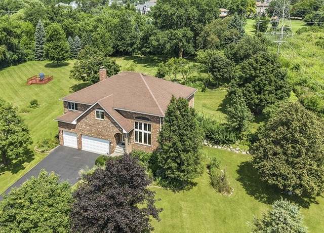 Property at 12 Woodland Dr, Lemont, IL 60439, 5 beds, 3.5 baths