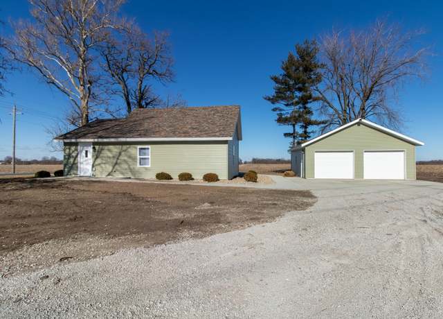 Property at 33022 E 1900 North Rd N, Colfax, IL 61728, 2 beds, 1 bath