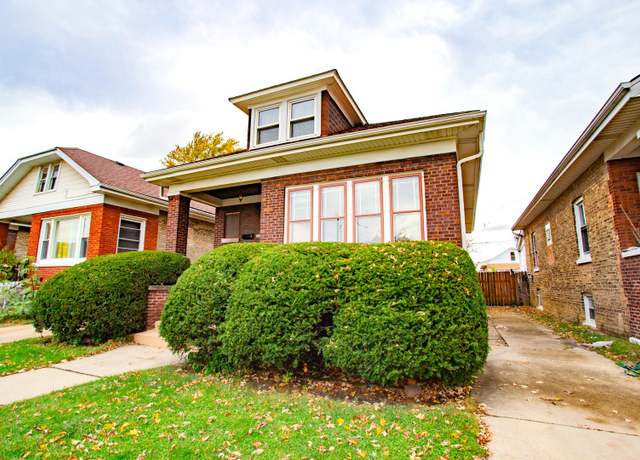 Property at 5030 W Barry Ave, Chicago, IL 60641, 5 beds, 2 baths