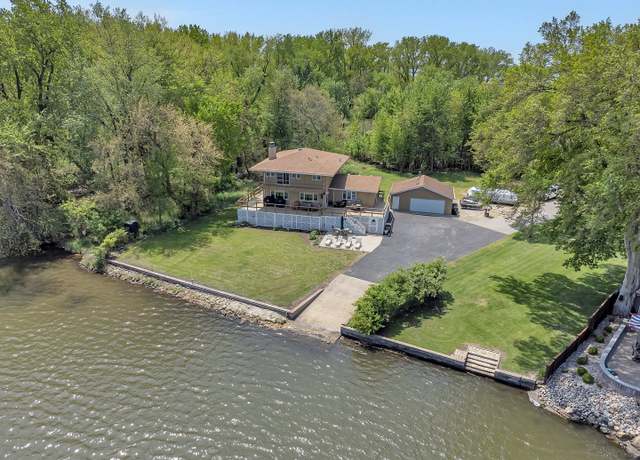 Property at 26300 W Hollyhock Ln, Wilmington, IL 60481, 3 beds, 3 baths