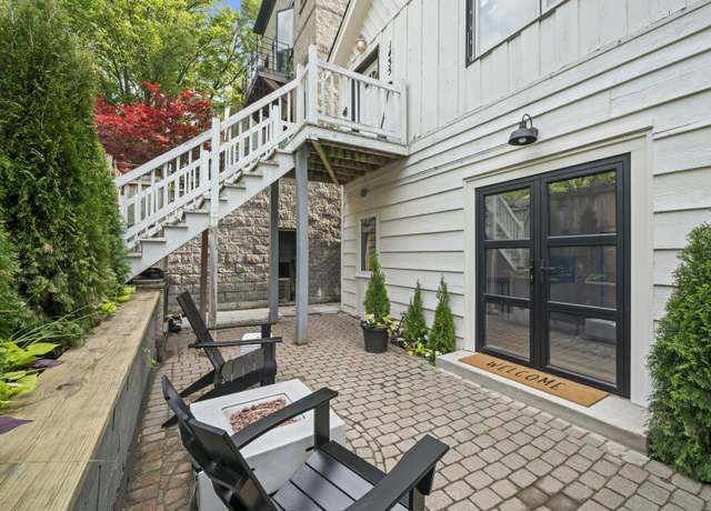 Property at 1435 N Mohawk St #1, Chicago, IL 60610, 2 beds, 1 bath
