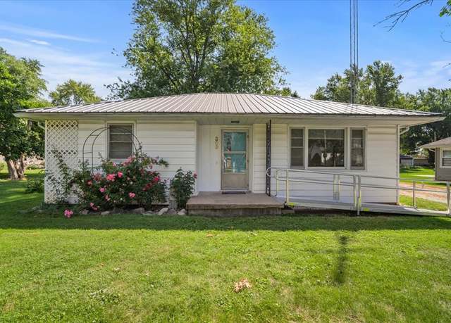 Property at 303 S Grove St, Colfax, IL 61728, 2 beds, 1 bath