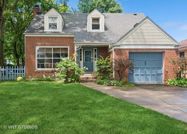 Property at 8228 Kedvale Ave, Skokie, IL 60076, 3 beds, 1.5 baths