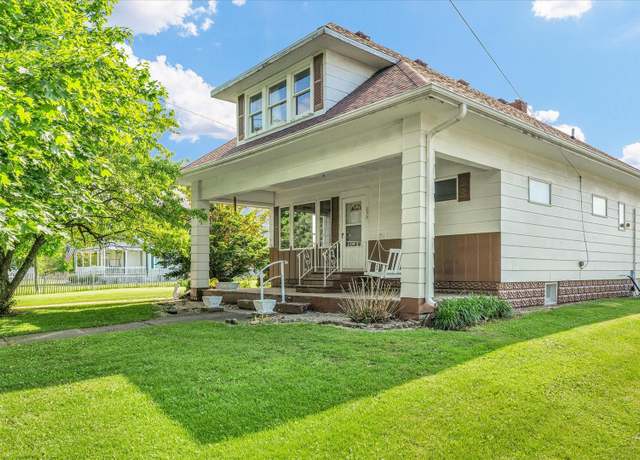 Property at 235 N Main St, Roberts, IL 60962, 3 beds, 1 bath
