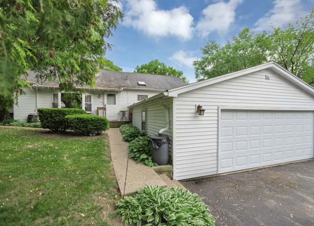 Property at 17963 W Greentree Rd, Grayslake, IL 60030, 3 beds, 1 bath