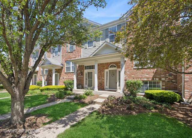 Property at 2527 Emily Ln, Elgin, IL 60124, 2 beds, 1.5 baths