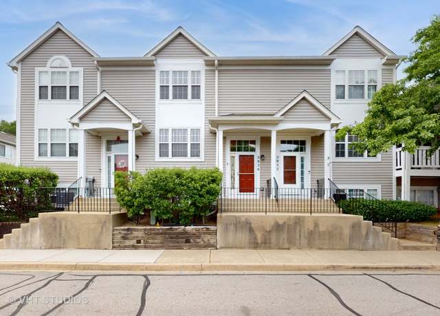 Property at 2834 Shelly Ln, Aurora, IL 60504, 2 beds, 1.5 baths