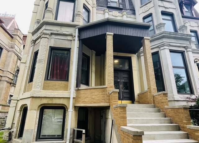 Property at 4028 S King Dr, Chicago, IL 60653, 11 beds, 7 baths