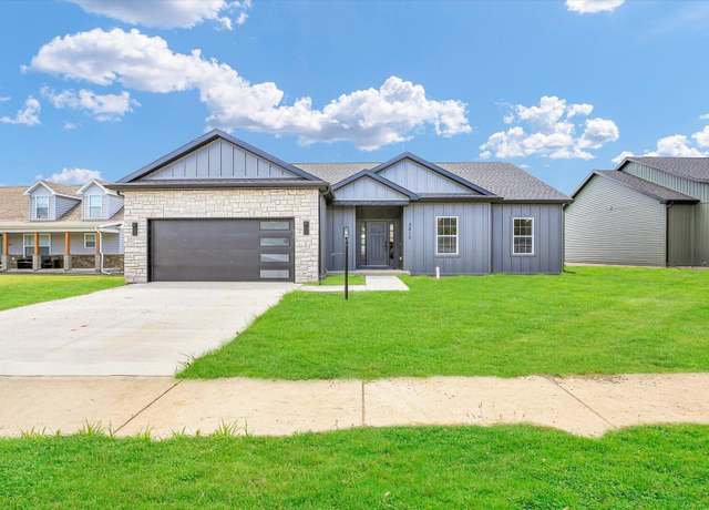 Property at 2817 Haydon Dr, Urbana, IL 61802, 4 beds, 2.5 baths