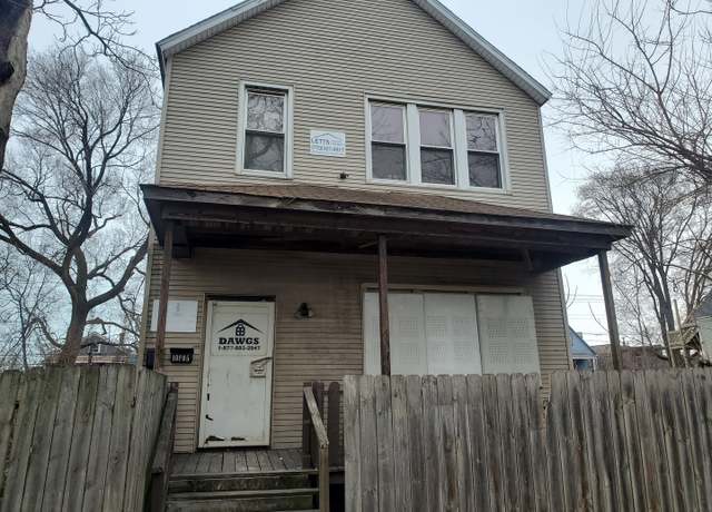 Property at 10805 S Hoxie Ave, Chicago, IL 60617, 4 beds, 2 baths